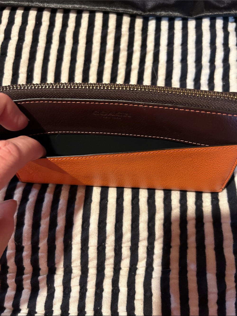 Coach Two-Tone Orange and Brown Zip Wallet - Picture 3 of 8